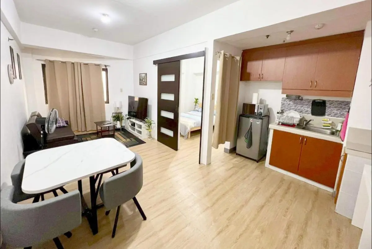 Image 2 of One Bedroom condo Unit in Eastwood Libis . Fast free wifi /netflix