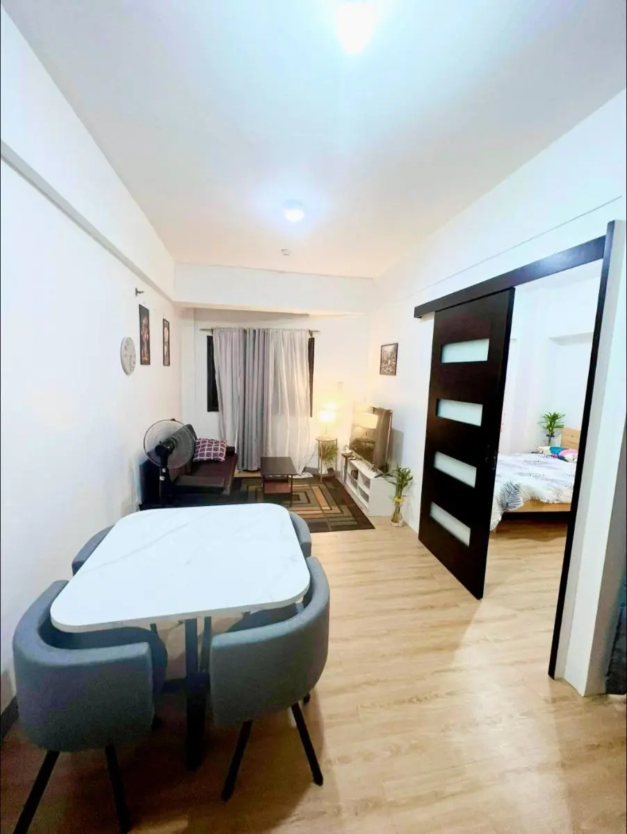 Image 6 of One Bedroom condo Unit in Eastwood Libis . Fast free wifi /netflix
