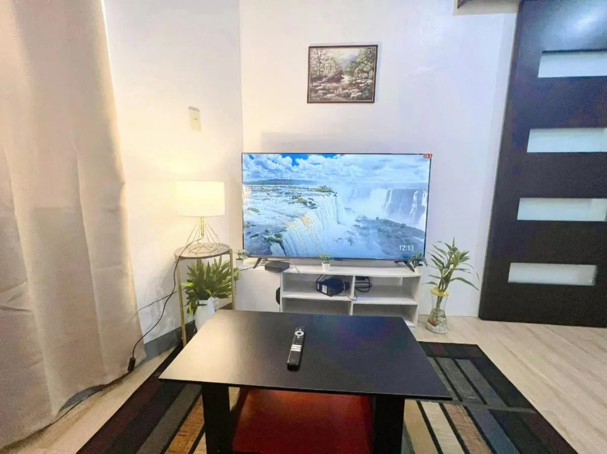 Image 4 of One Bedroom condo Unit in Eastwood Libis . Fast free wifi /netflix