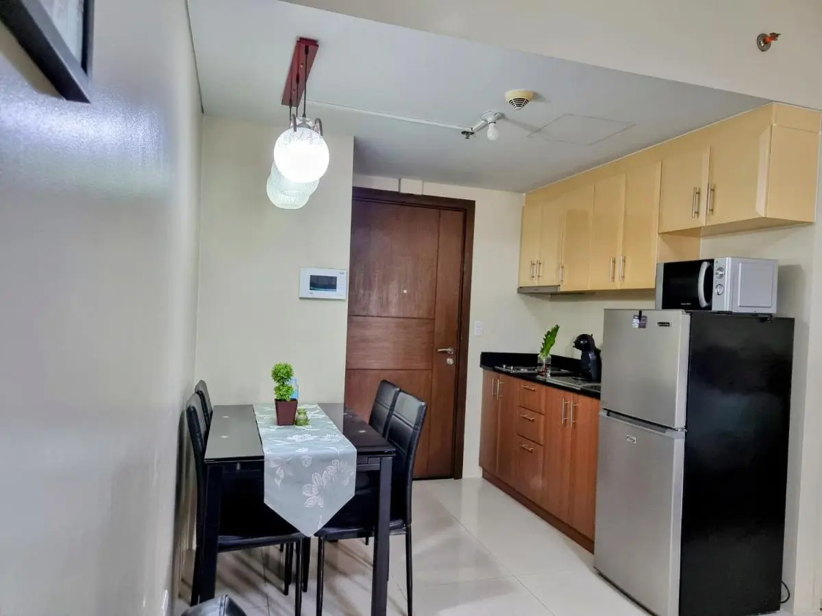 Image 4 of One Palm Tree Villas Condo Across NAIA Terminal 3