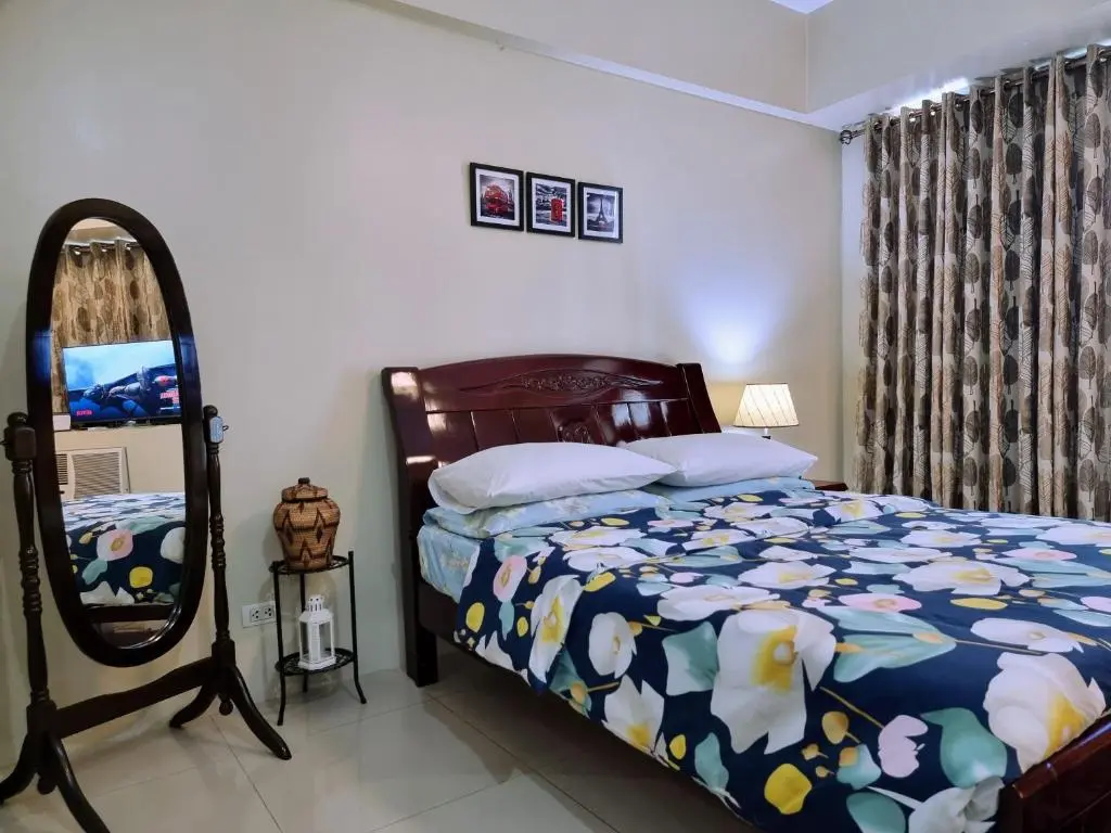 Image of One Palm Tree Villas Condo Across NAIA Terminal 3