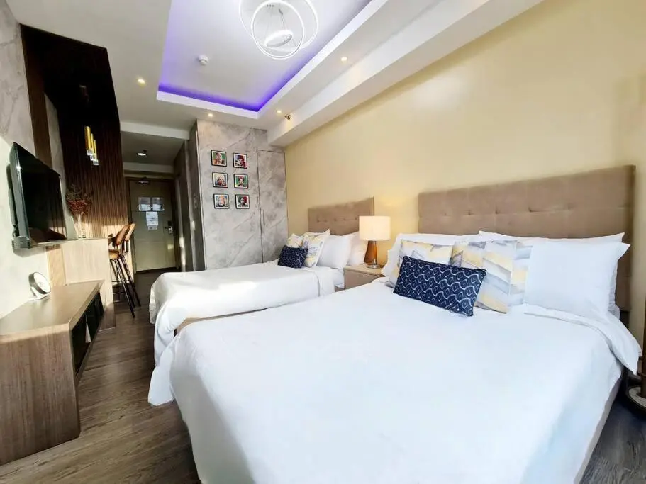 Image of Overlooking MOA 2 beds hotel like condo Fastnet