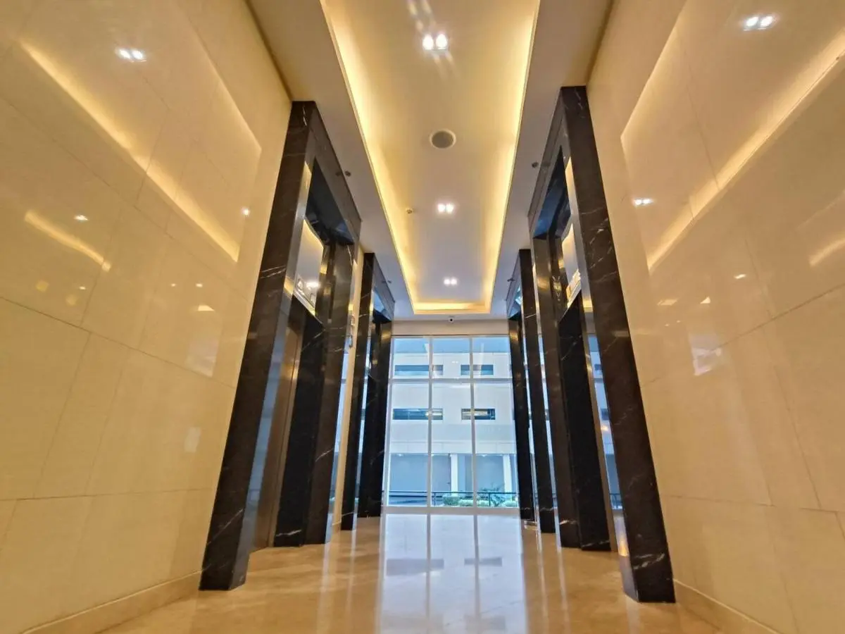 Image 1 of Penthouse studio at Fame Residence 41st Floor, ShangriLa-Megamall
