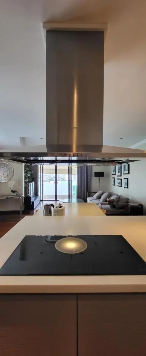 Image 3 of Poblacion Penthouse Suite with Private Roofdeck