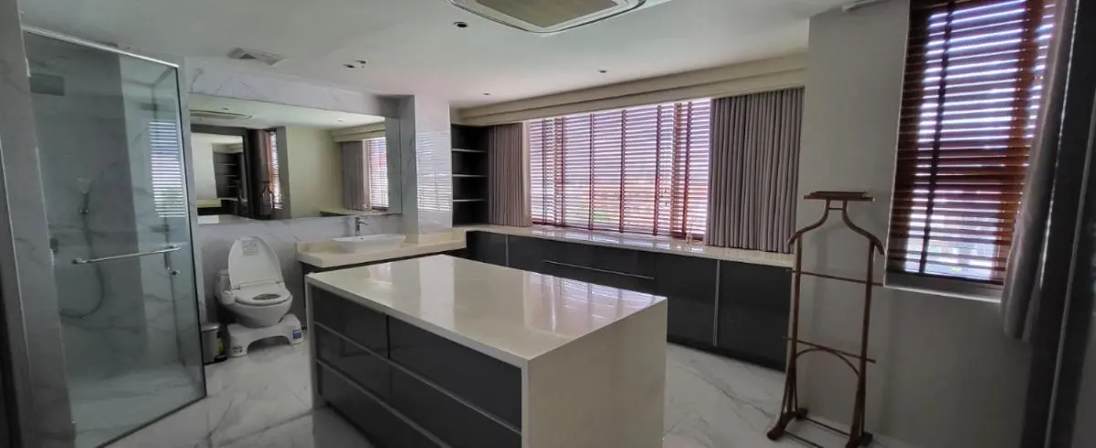 Image 2 of Poblacion Penthouse Suite with Private Roofdeck