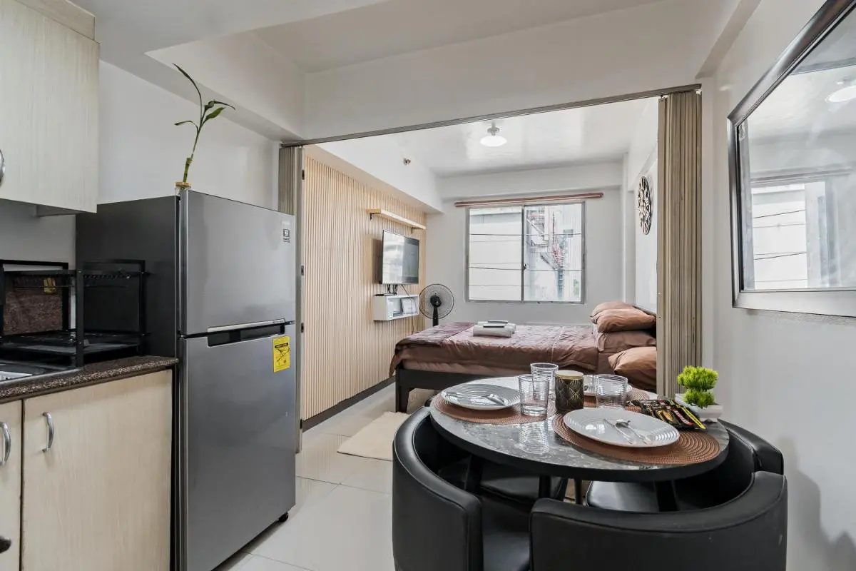 Image 4 of Prime Studio Unit at Robinson Magnolia 5 mins Walk to Mall-Netflix-KTV-WiFi