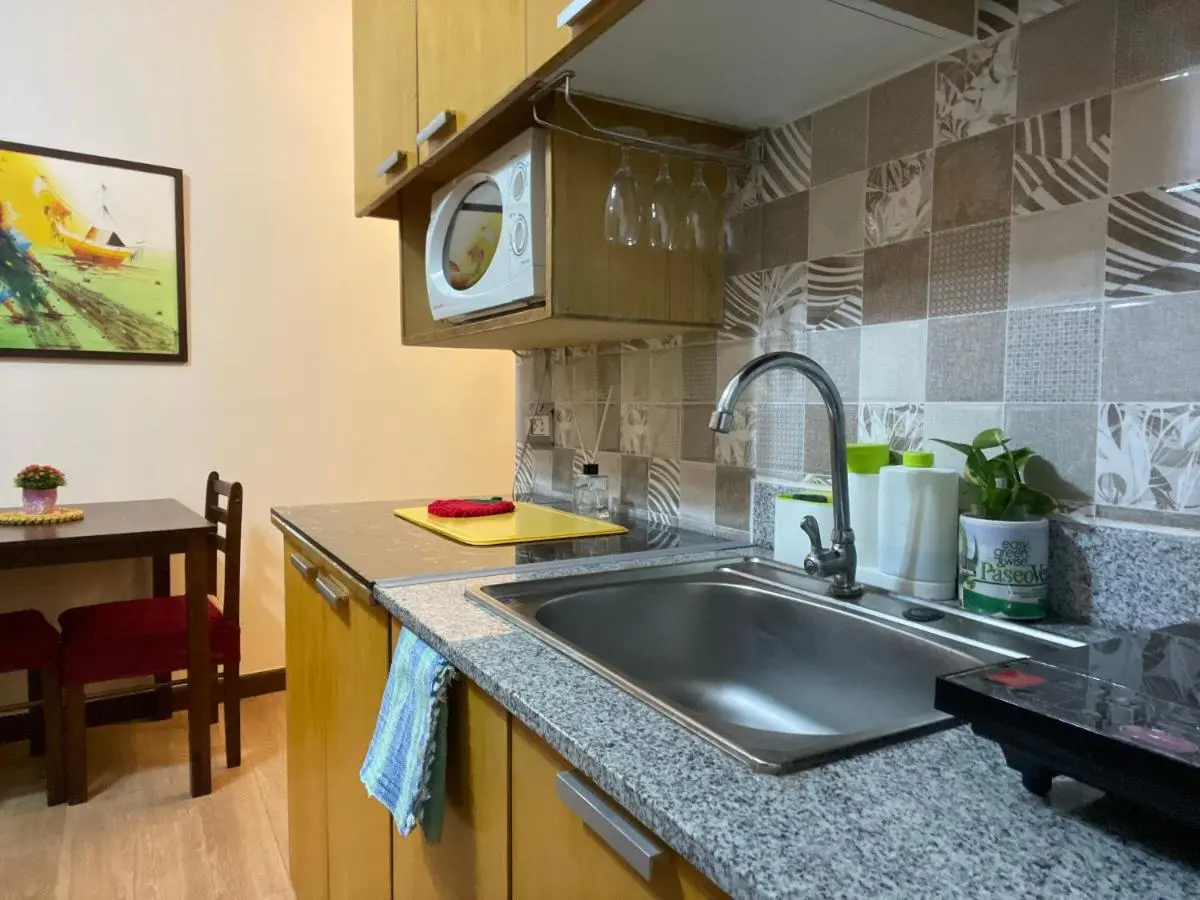 Image 4 of Rafaella Sunset – Deluxe Room