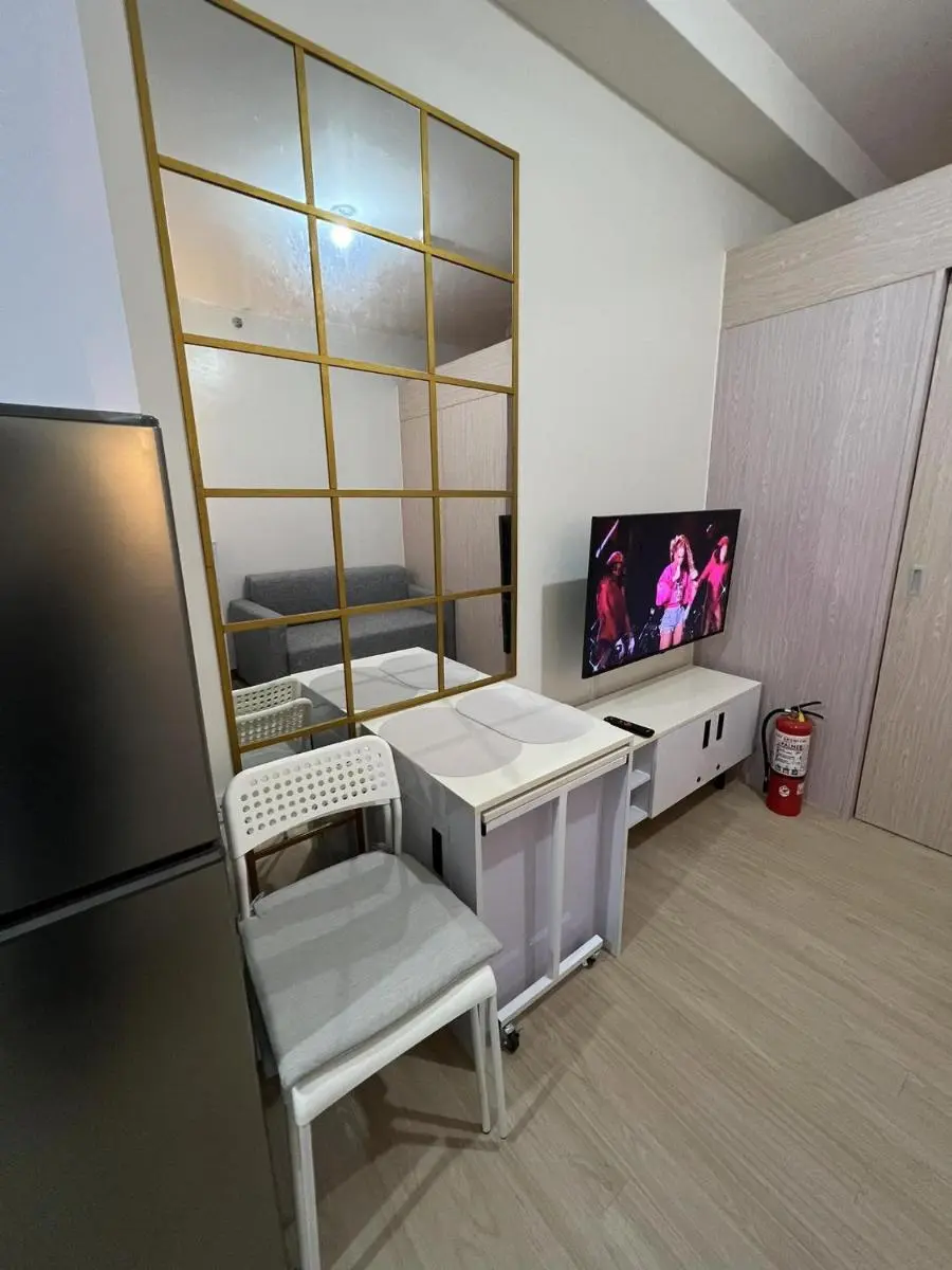 Image 5 of Rich 1-Bedroom Condo Apartment rental
