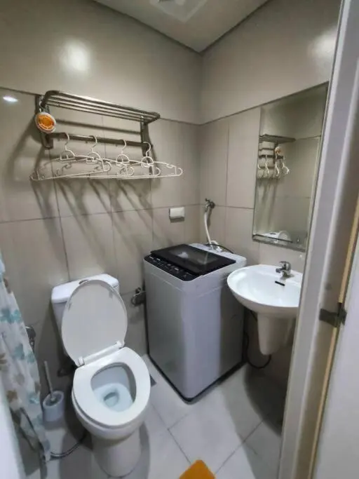 Image 2 of Rosver Hideaway Near MOA
