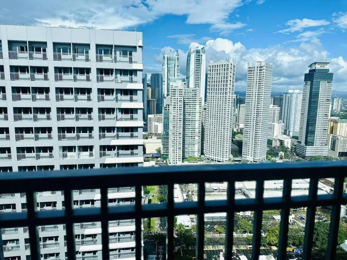 Image 6 of Royal Fame Residency