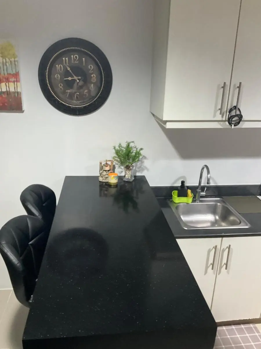 Image 1 of SEA 2-BR Unit with Free Parking near Mall of Asia