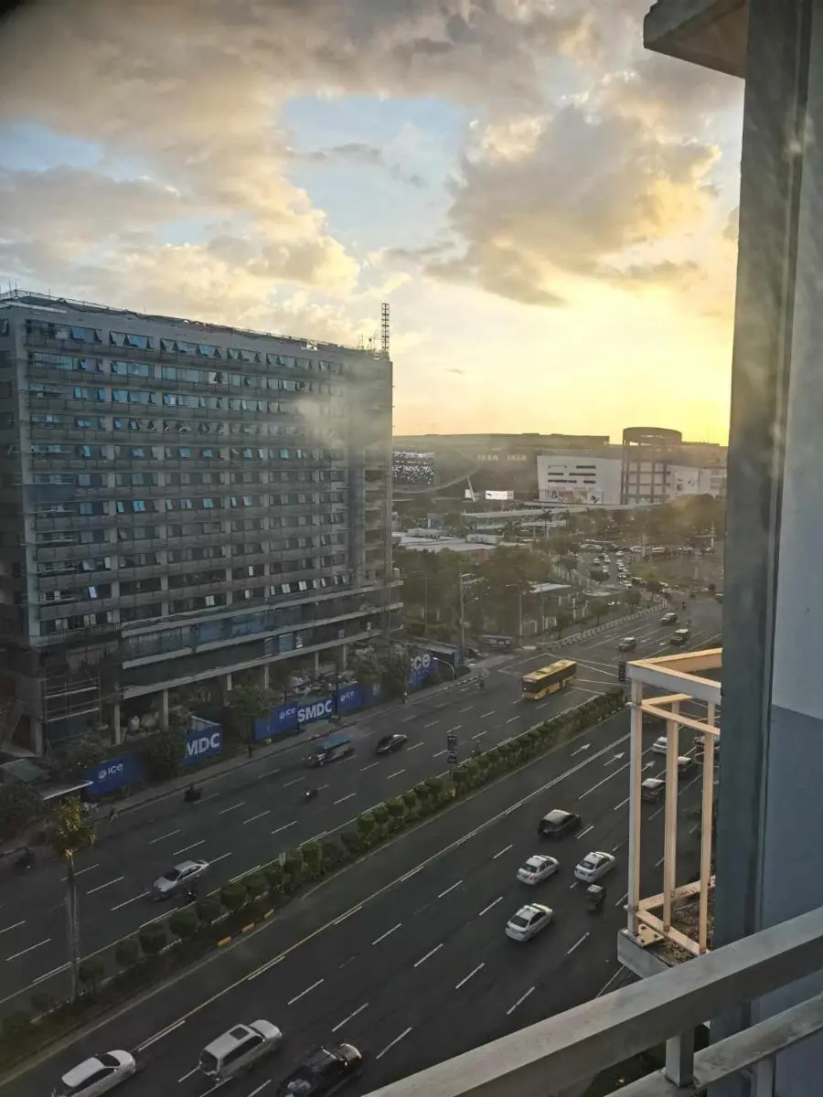 Image 6 of SHELL RESIDENCES MOA COMPLEX PASAY