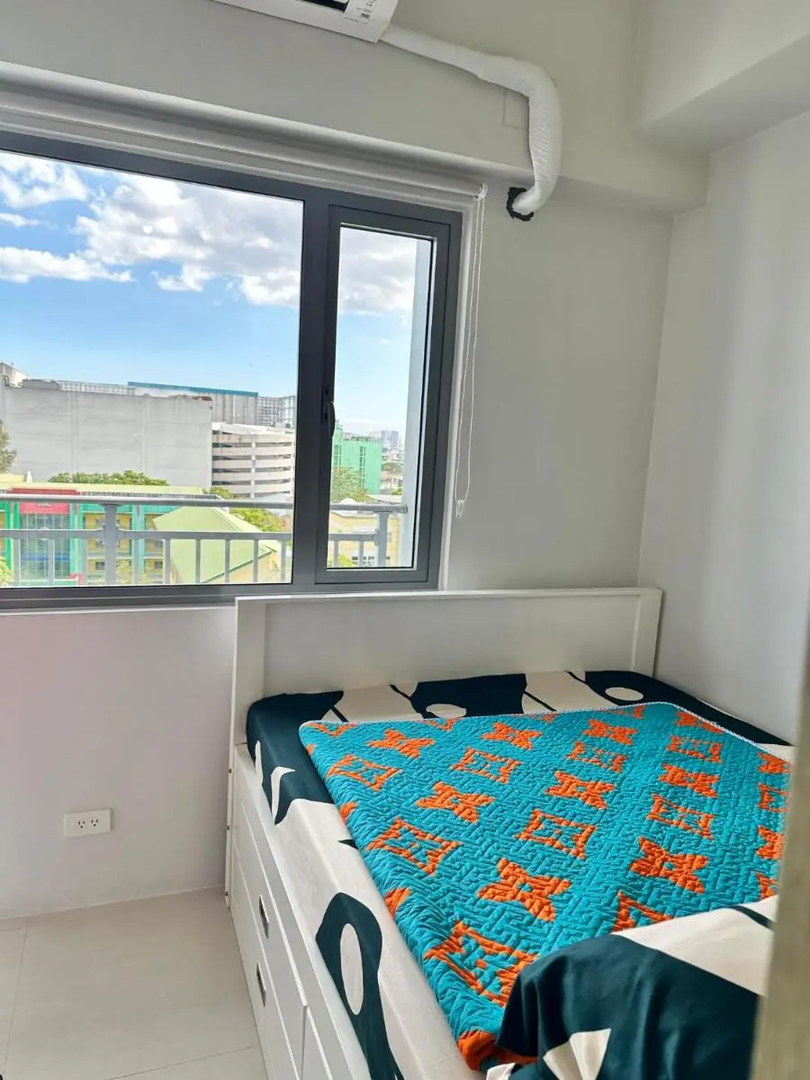 Image 1 of SMDC Grass Residences Tower 4 Bedroom w/ Balcony