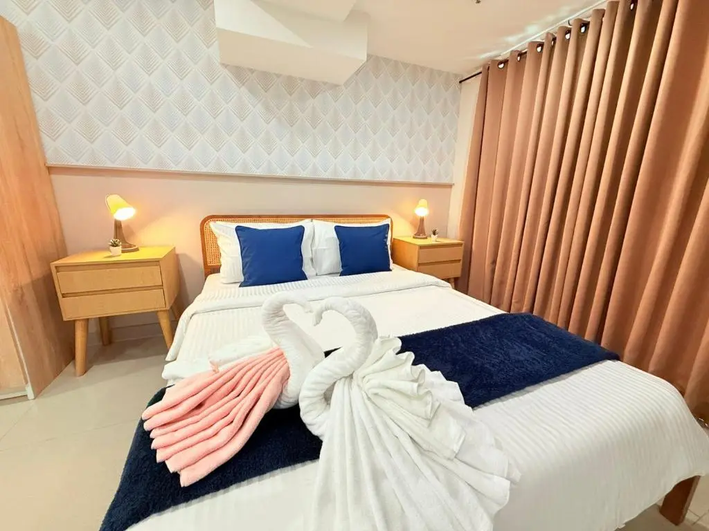 Image of Sapphire Seaview Park Suites near Okada, Solaire, MOA, NAIA Airport, Bayview