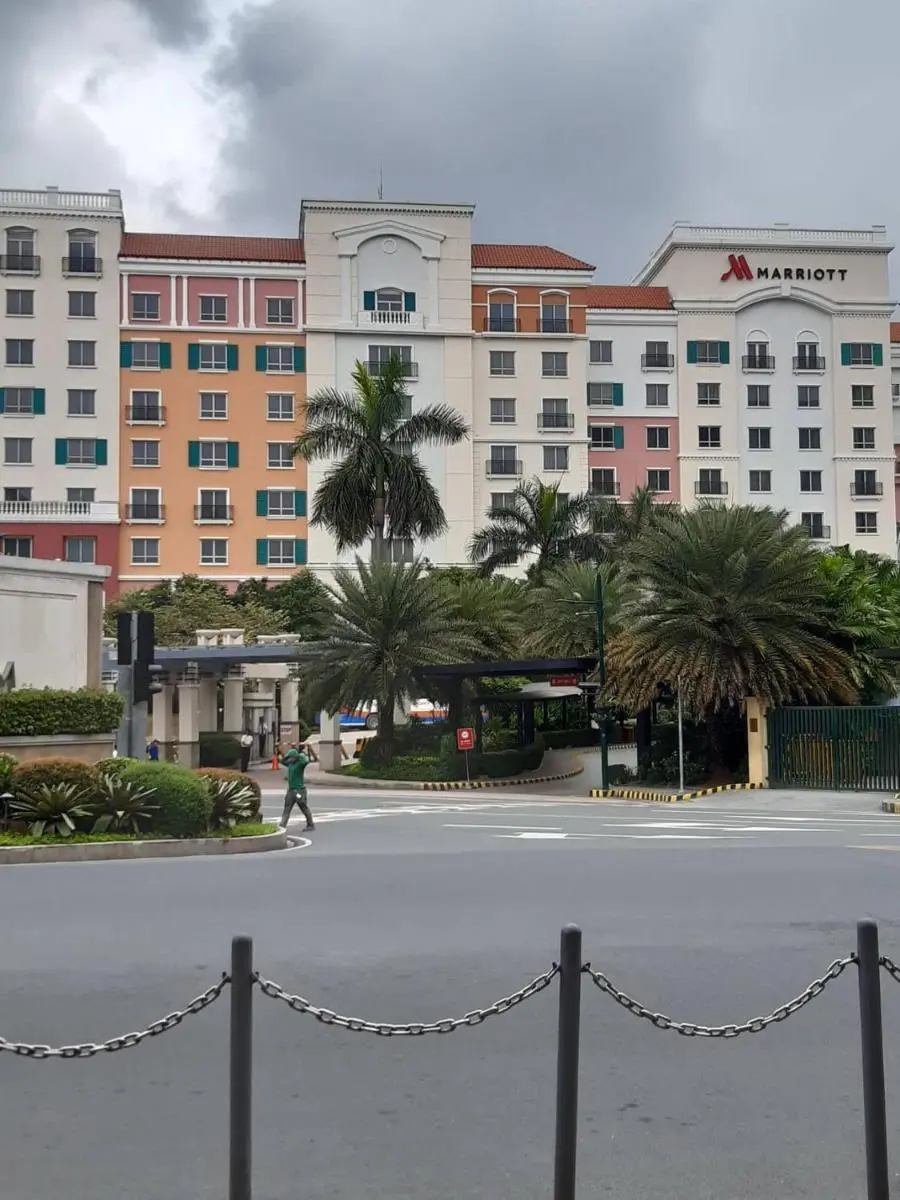 Image 5 of Sarasota Residential Resort cluster 4 Unit 6B and 6C by Manny Newport Blvd, across NAIA T3 & near Resorts World Manila, Pasay City