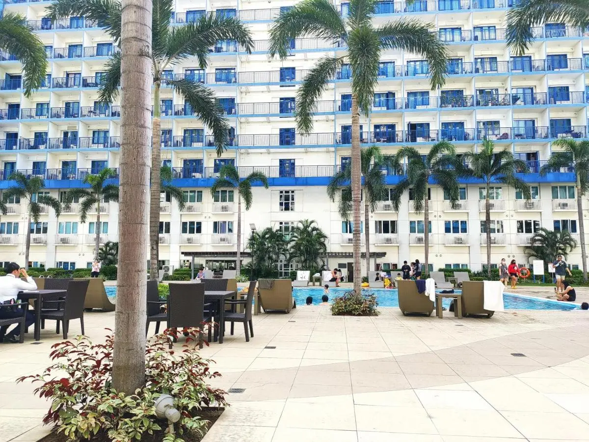 Image 2 of Sea Residences 5mins walk to SM MoA, Arena, SMX, 55″ GoogleTV
