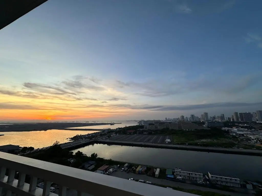 Image of Seaside Manila Bay Sunset View at SM Mall of Asia