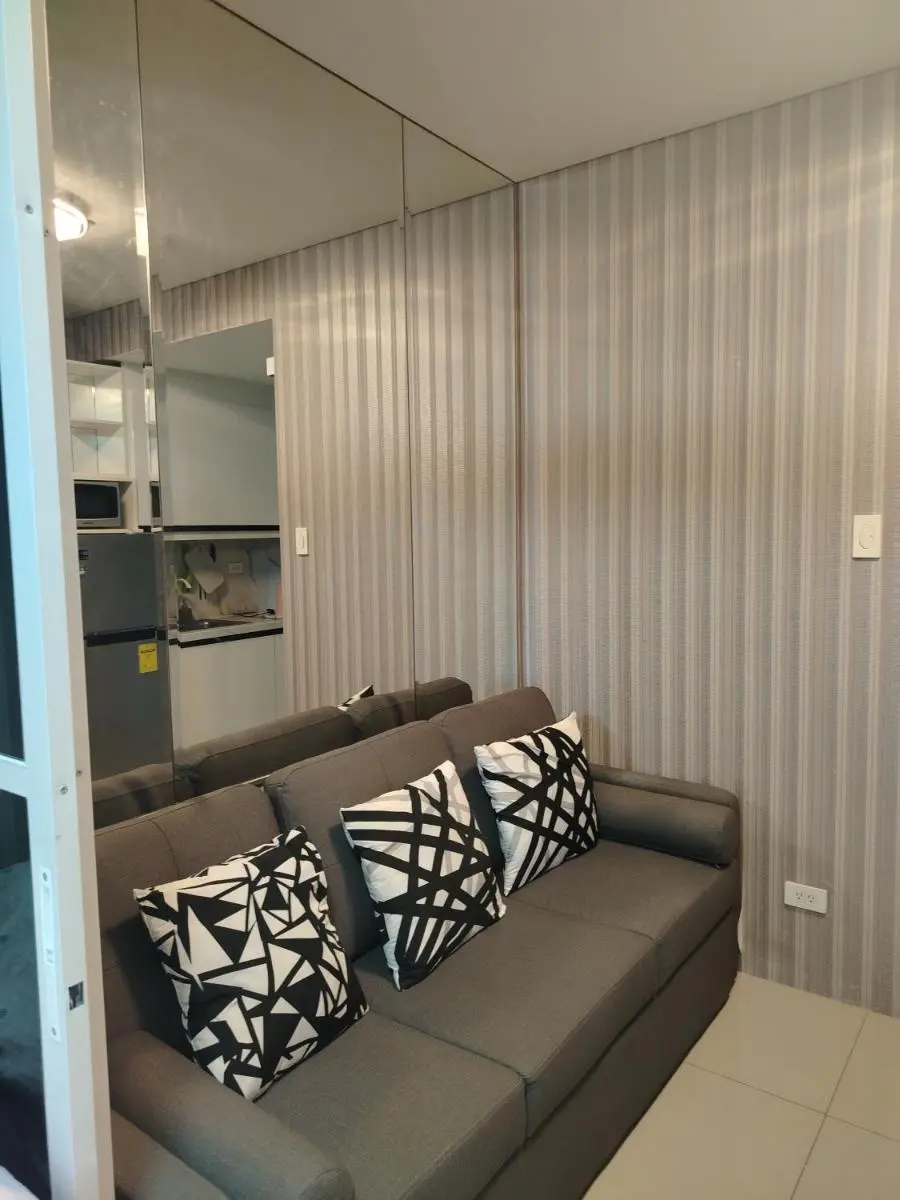 Image 3 of Shell Residence by Jas O