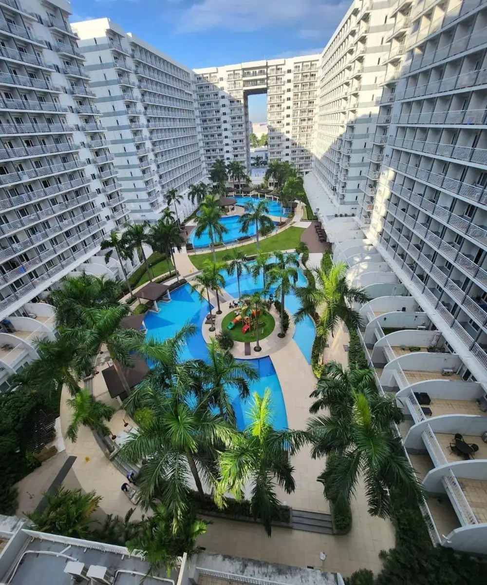 Image 5 of Shell Residences by Amonbrey Suite nr airport