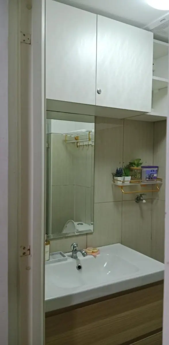 Image 4 of Shell Residences by Amonbrey Suite nr airport