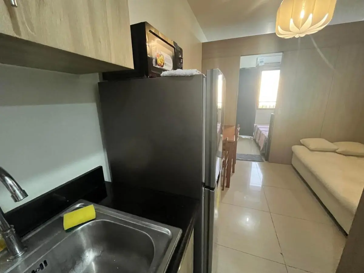 Image 4 of Shore 2 Beds with Balcony&fast Wifi TV 4 Pax MOA complex 834