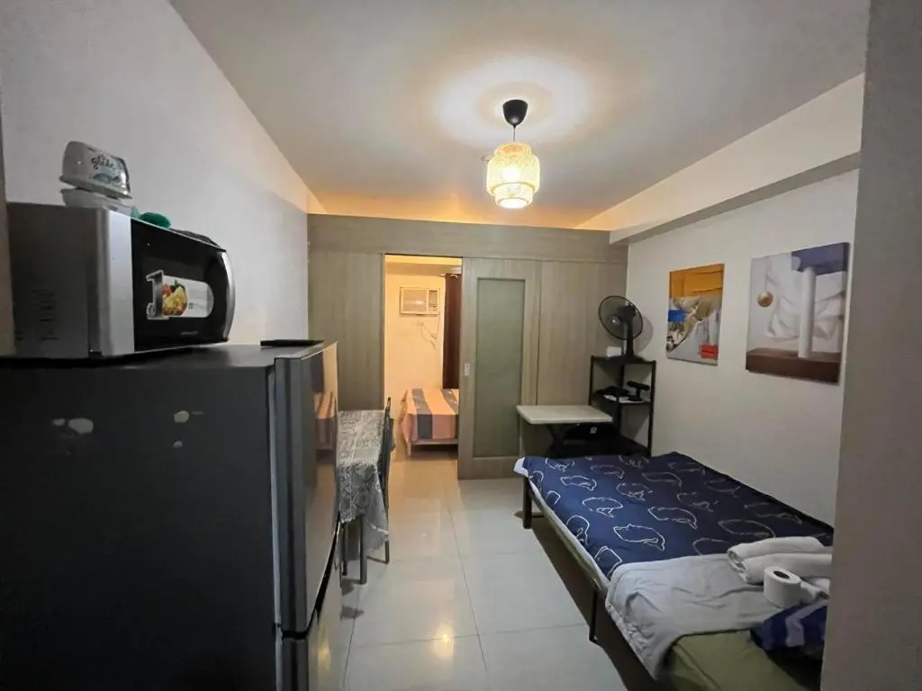Image of Shore Family suite TV&fast WiFi MOA near NAIA 9116
