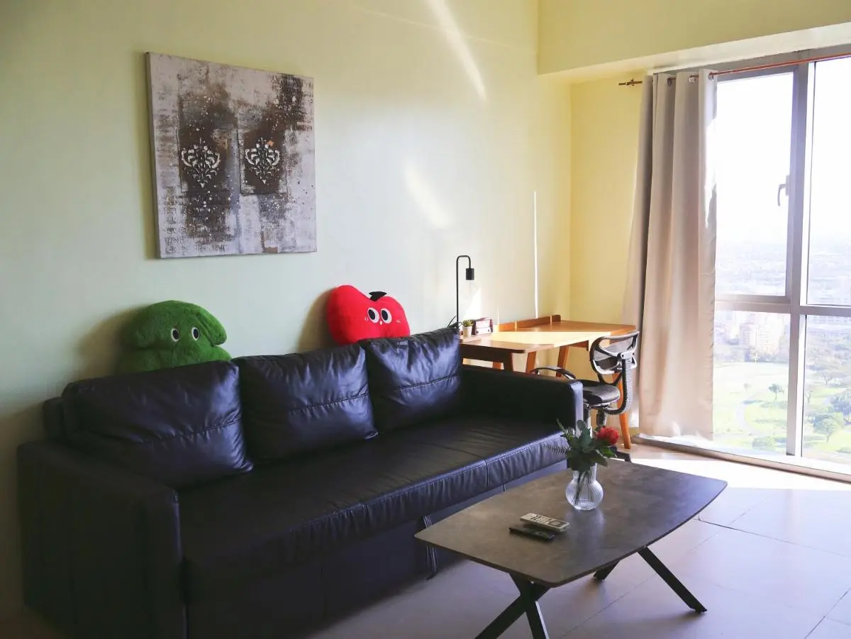 Image 2 of Simple&Convience 1BR in BGC near hight street SM aura