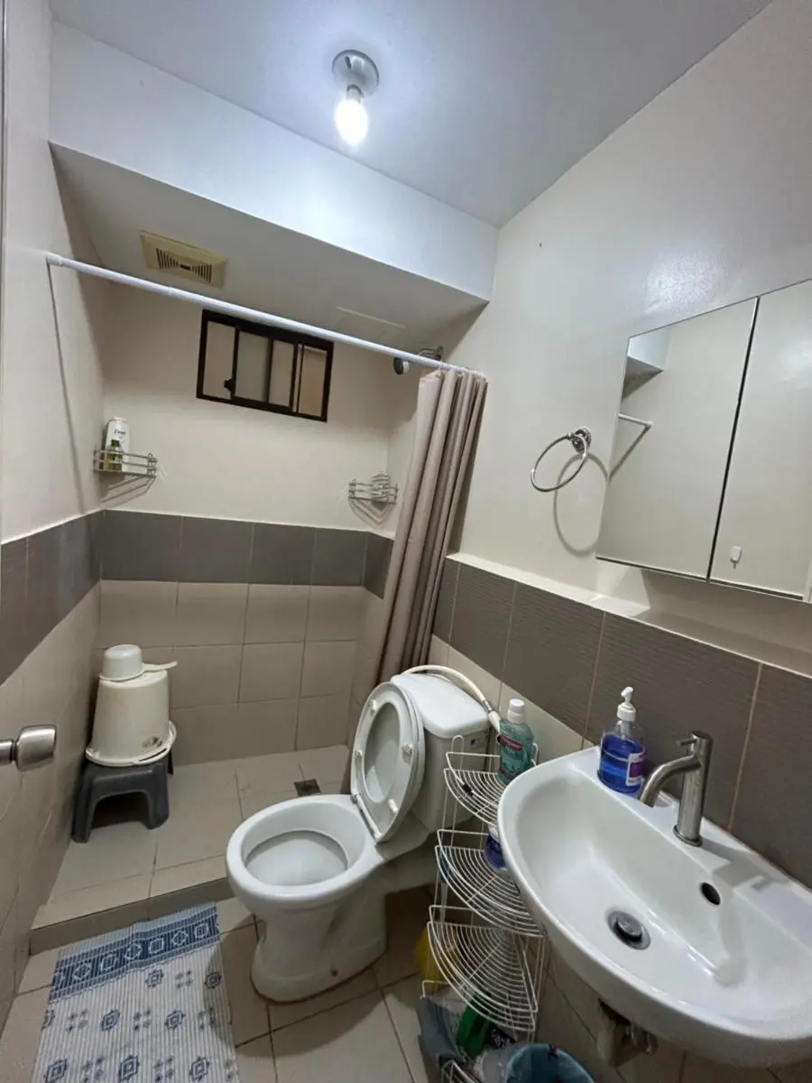 Image 2 of Solstay