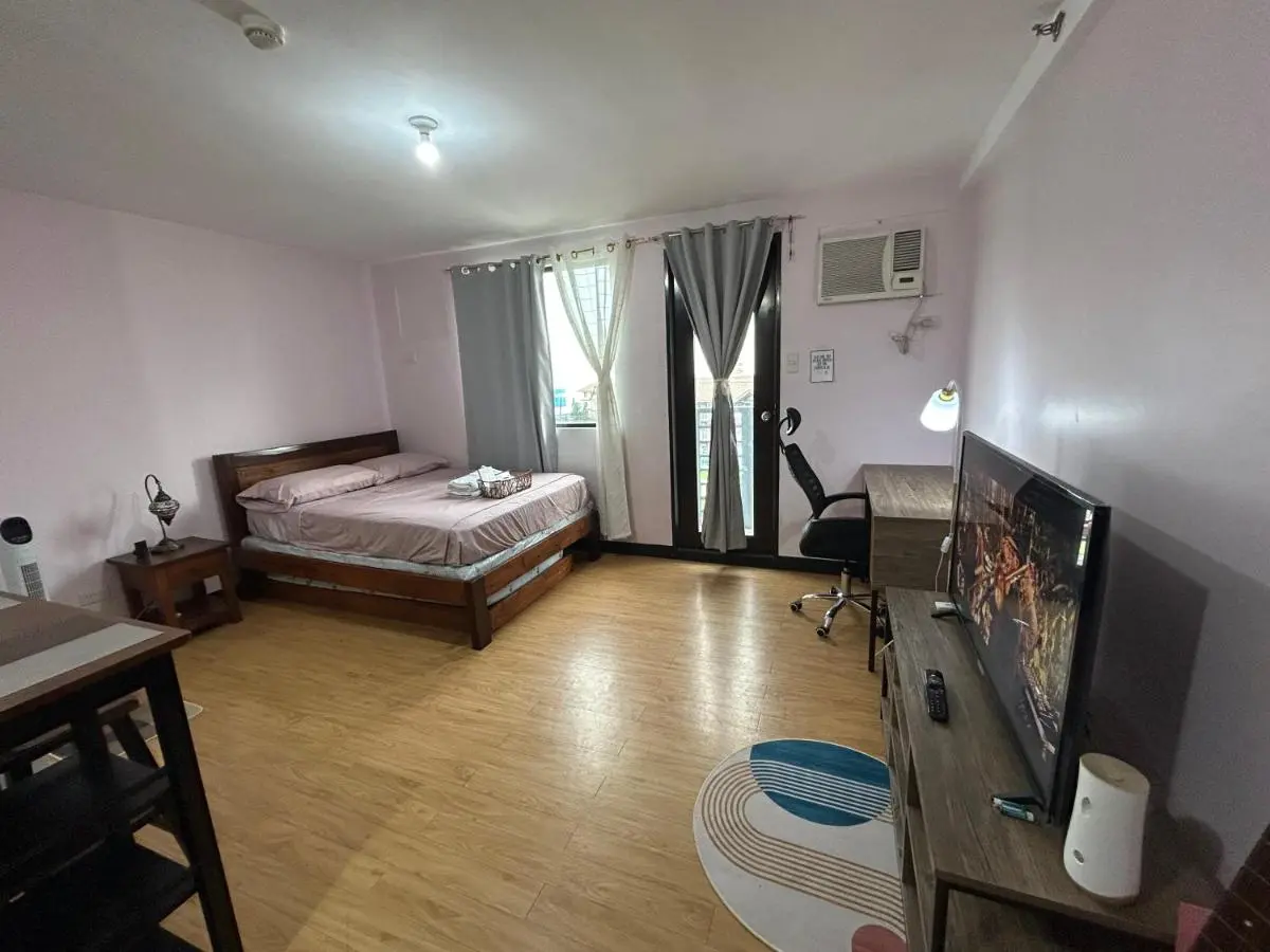 Image 5 of Solstay