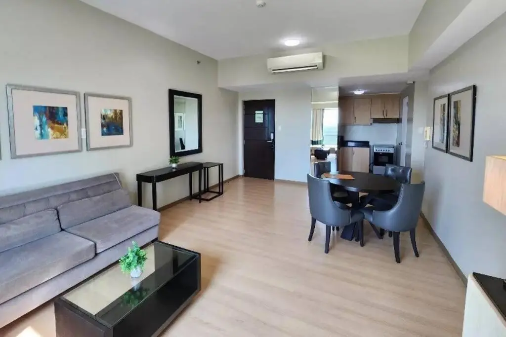 Image of Spacious BGC 2 BR with a view