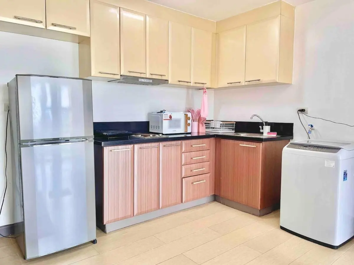 Image 2 of Spacious Bgc Retreat Near Venice #vlra24e