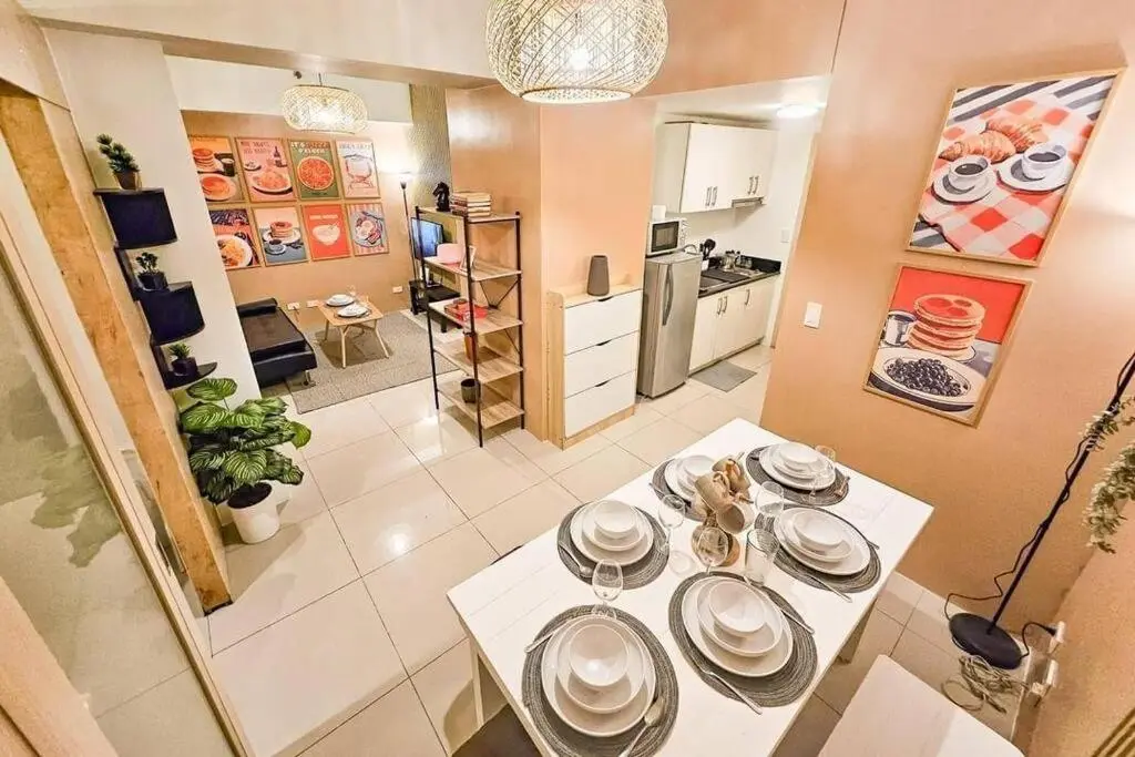Image of Spacious Pool View 2br 2bath Apt in Makati