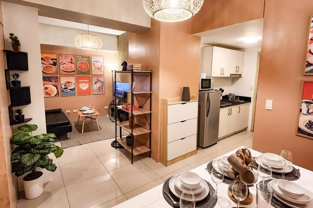 Image 4 of Spacious Pool View 2br 2bath Apt in Makati