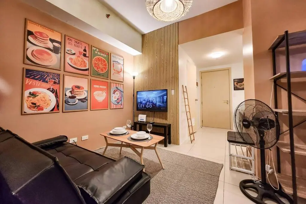 Image 5 of Spacious Pool View 2br 2bath Apt in Makati