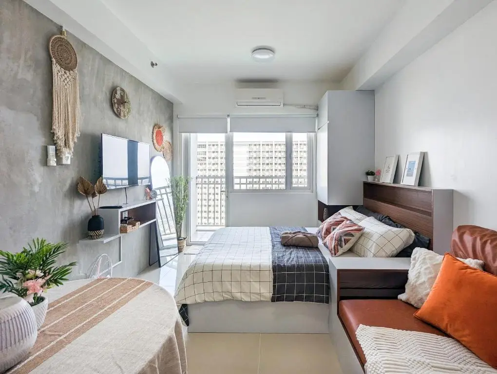 Image of Studio Condo Manila by the Bay Roxas Blvd near US Embassy