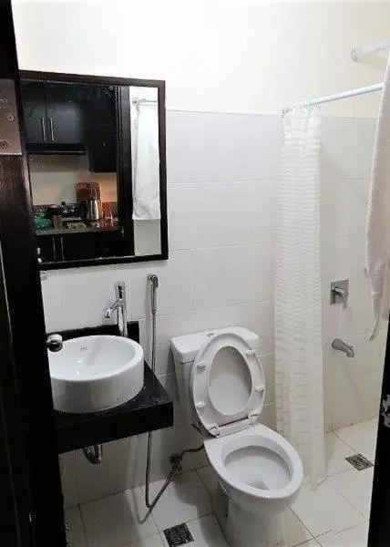 Image 4 of Studio Condominium – Short and Long Term Staycation