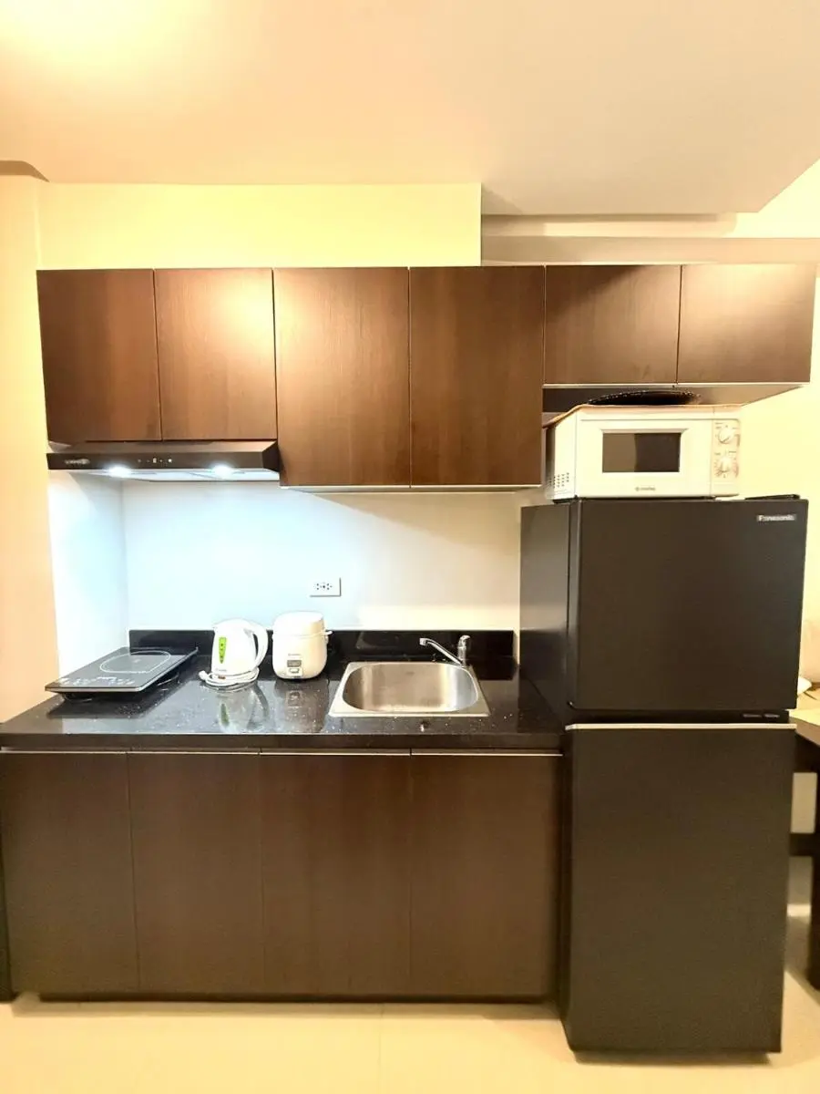 Image 5 of Studio Suite in Aurora Escalades Cubao with Fast Wi-Fi
