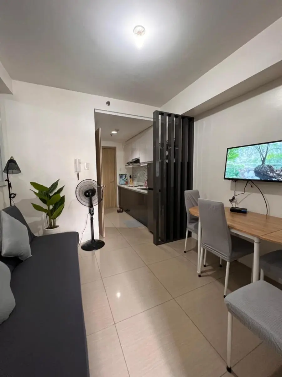 Image 6 of Studio Units at Shore Residences Condo MOA Complex near Airport
