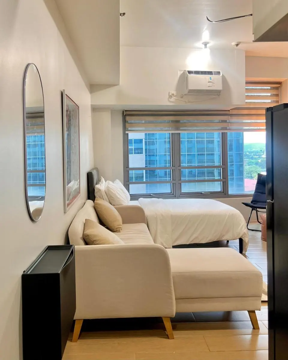 Image 4 of Studio in Eastwood City with Free Pool, Parking & Netflix
