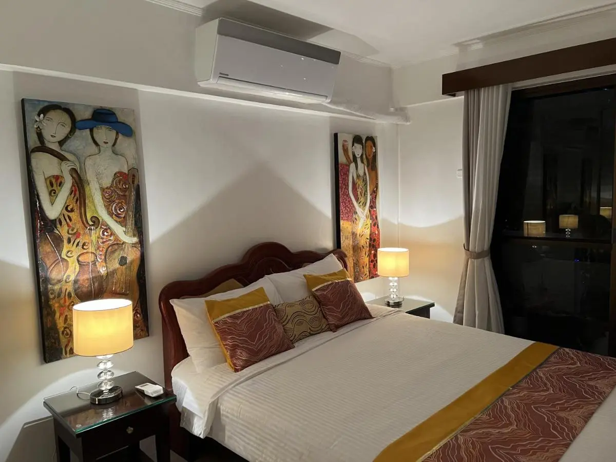 Image 1 of Stunning 2BR apt, 65 sq m Netflix at Rosewood Pointe Residences near BGC