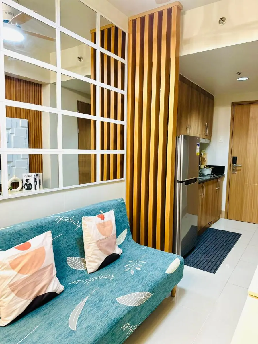 Image 5 of Stylist Luxe Condo near Mall of Asia – Shore 3
