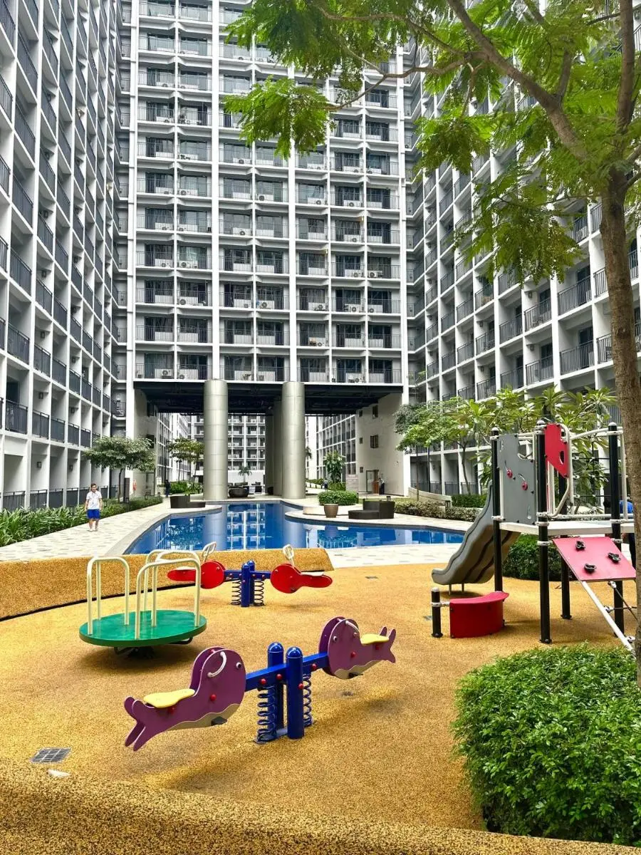 Image 4 of Stylist Luxe Condo near Mall of Asia – Shore 3