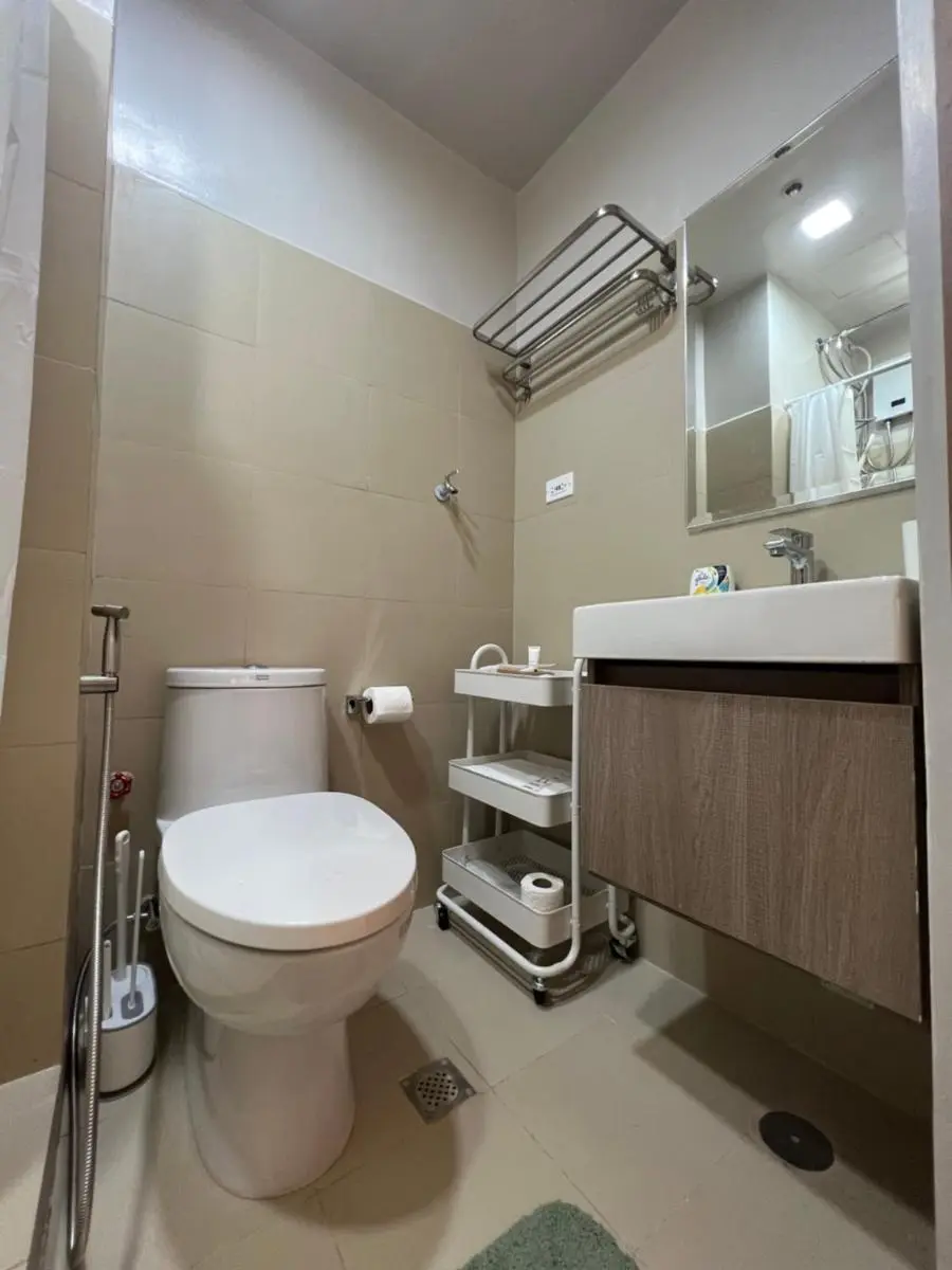 Image 1 of Suēlo at Shore 3 Residences MOA Complex Pasay City