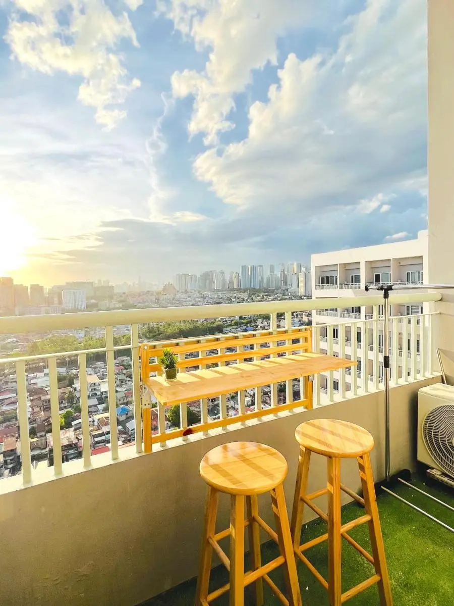 Image 6 of Sunset View w/ King BednWI-FI at Grace Res, Taguig