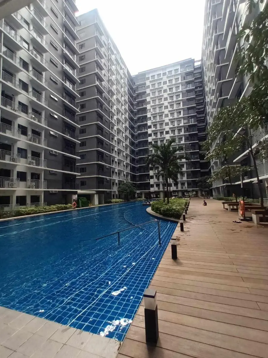 Image 3 of The 3rd Staycation Near MOA, Airport, with FREE WIFI, Netflix