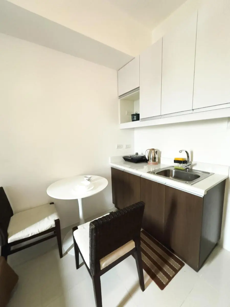 Image 4 of The Embassy Pods