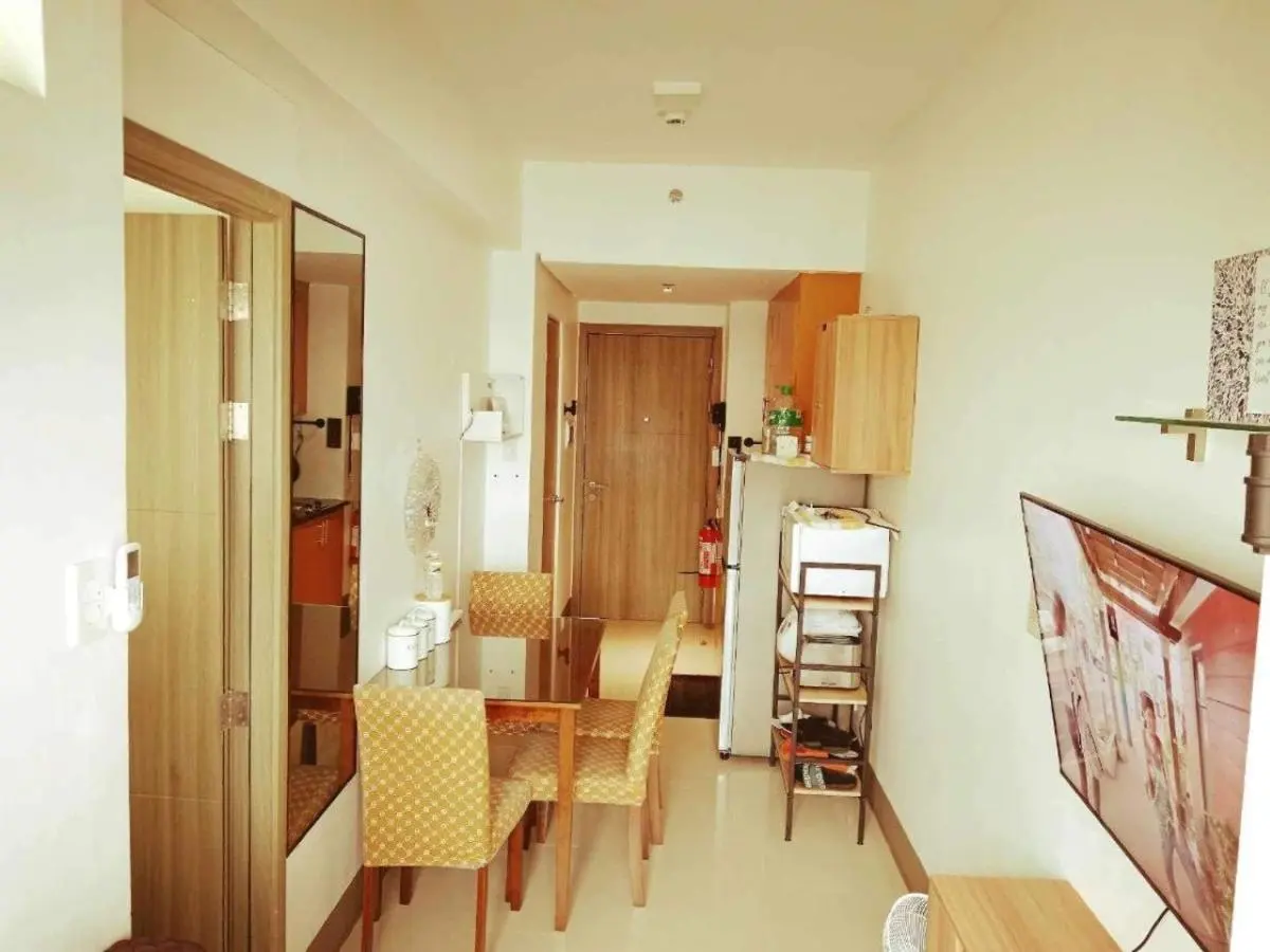 Image 1 of The ICONIC: Comfortable living by Awsom Phil