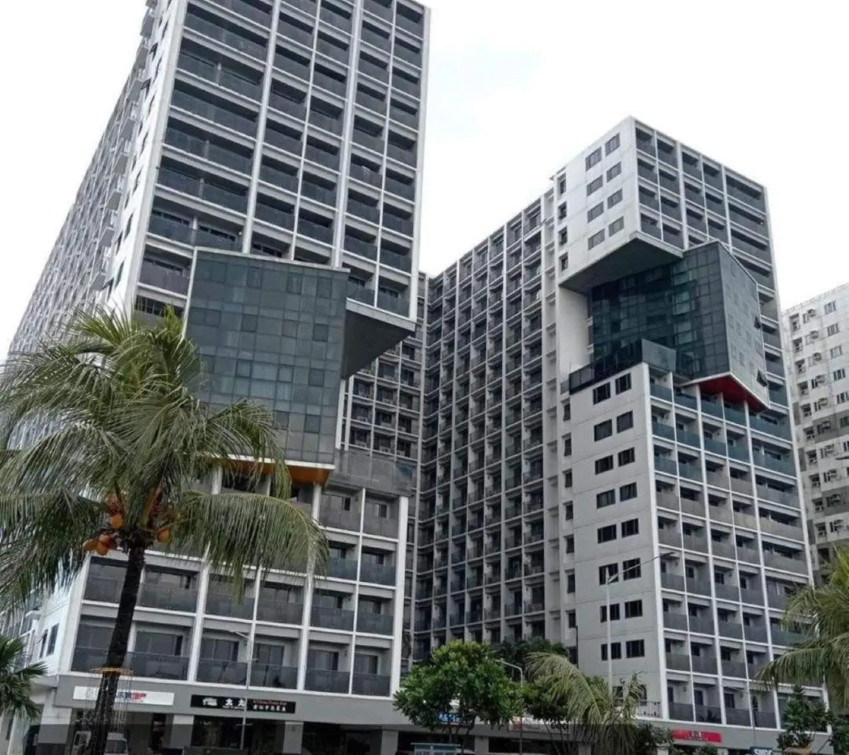 Image 6 of The SPLENDOR comfortable living by Awsom Phil