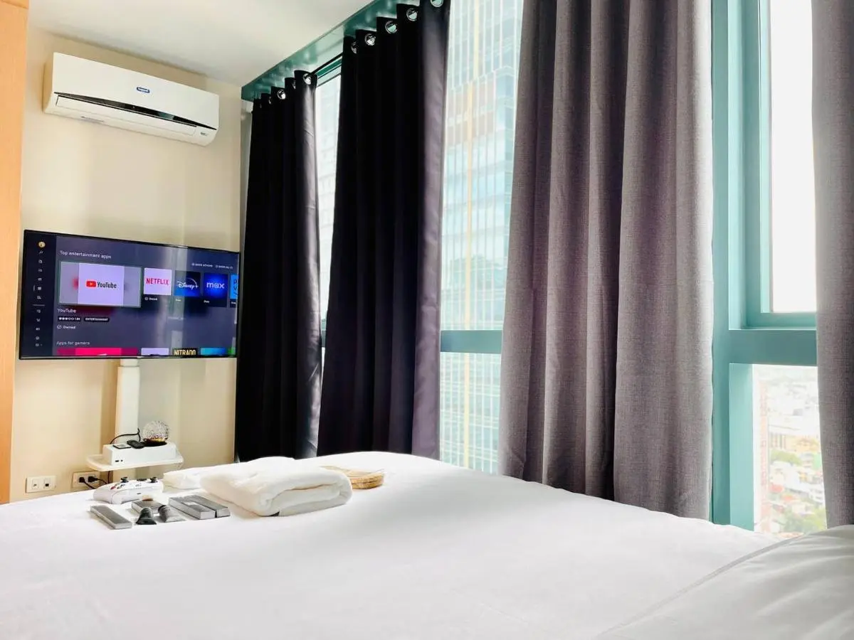 Image 2 of Thompson Suites – 2 beds, One Uptown Residences – XBOX & Netflix