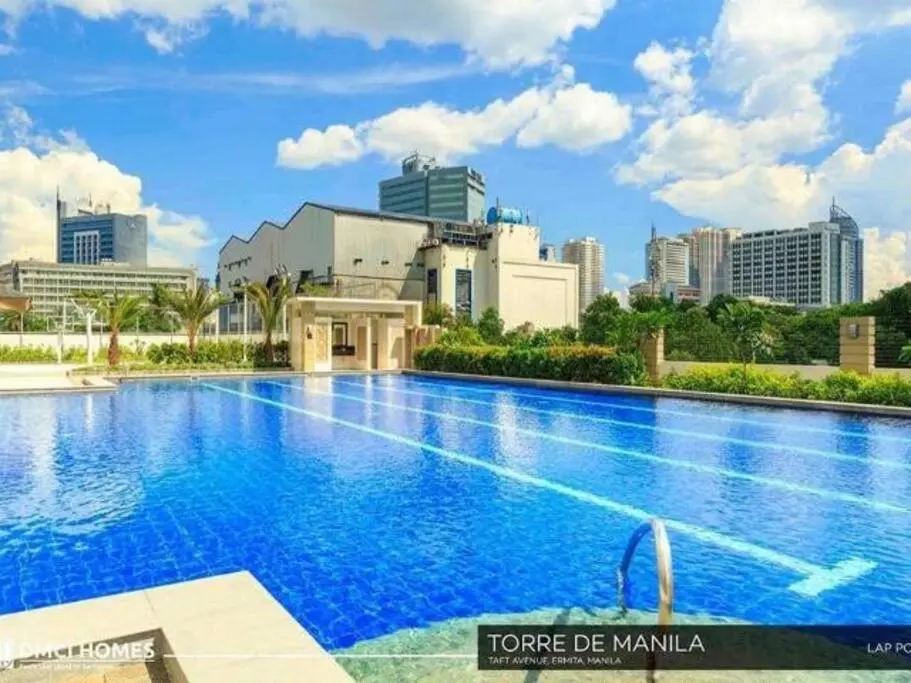 Image of Torre DeManila TaftAvenue 1bedroomBalcony Rooftop Viewing LunetaPark ManilaOceanPark ManilaBay US Embassy